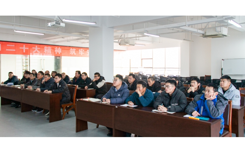 【內(nèi)訓(xùn)師課堂】天華實(shí)業(yè)集團(tuán)舉行《鋁模施工工藝》《防水質(zhì)量管控》《墜落事故預(yù)防》專題培訓(xùn)